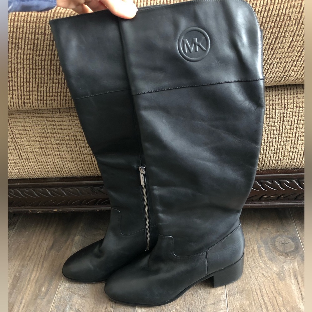 Michael Kors boots size 10